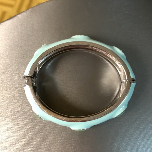 Talbots bangle bracelet - Picture 2 of 7